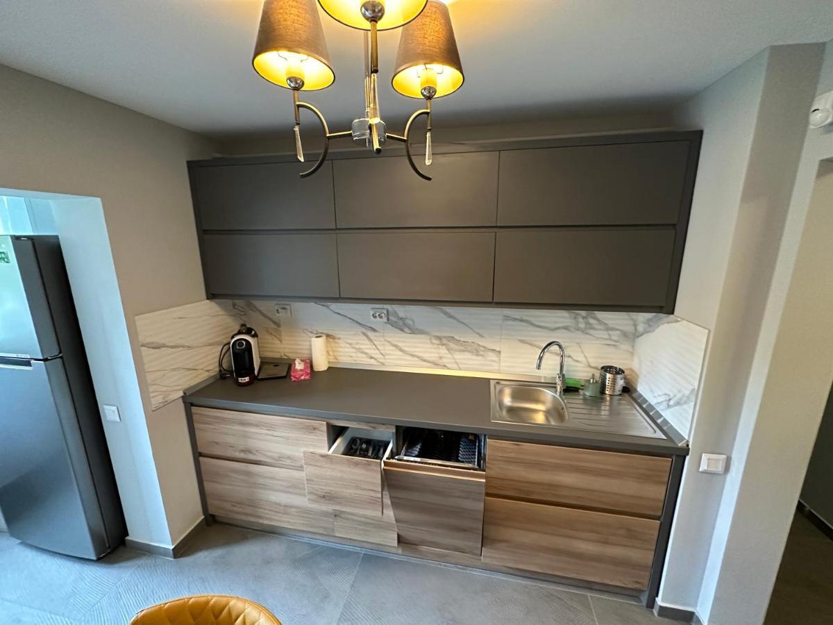 Page1 Ultracentral Apartament Targoviste Eksteriør bilde